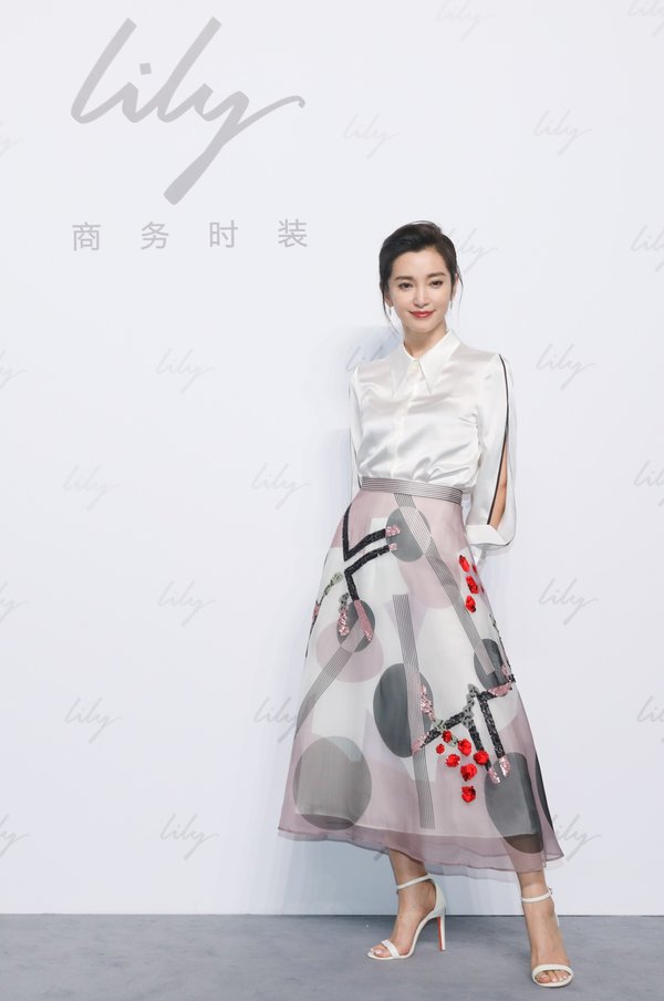 Lily商务时装16周年品牌盛典，到场嘉宾：国际影星李冰冰