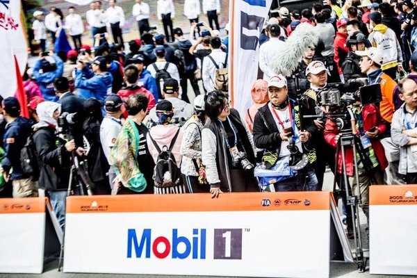 2018环塔(国际)汽车拉力赛现场 2018环塔(国际)汽车拉力赛现场