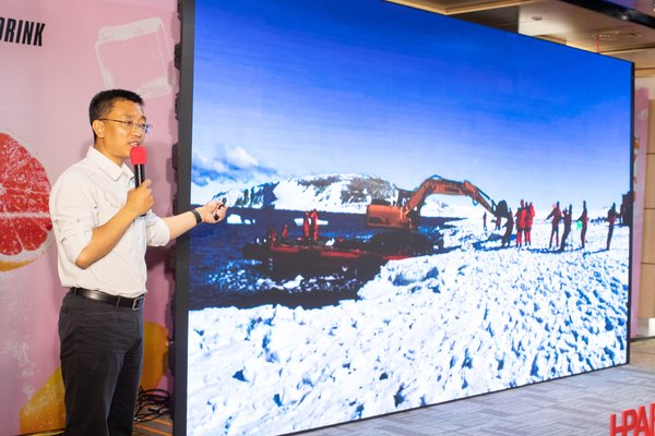 中国极地研究中心考察运行部主任张体军