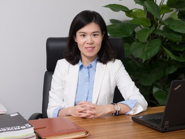 北京爱育华妇儿医院董事长、院长范子田女士 北京爱育华妇儿医院董事长、院长范子田女士