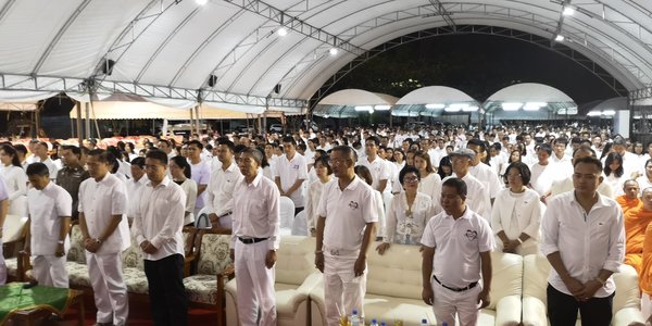 各界人士参与功德法会