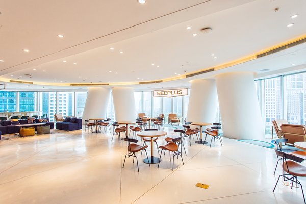 Bee+广州IFC西塔空间的城市空中会客厅