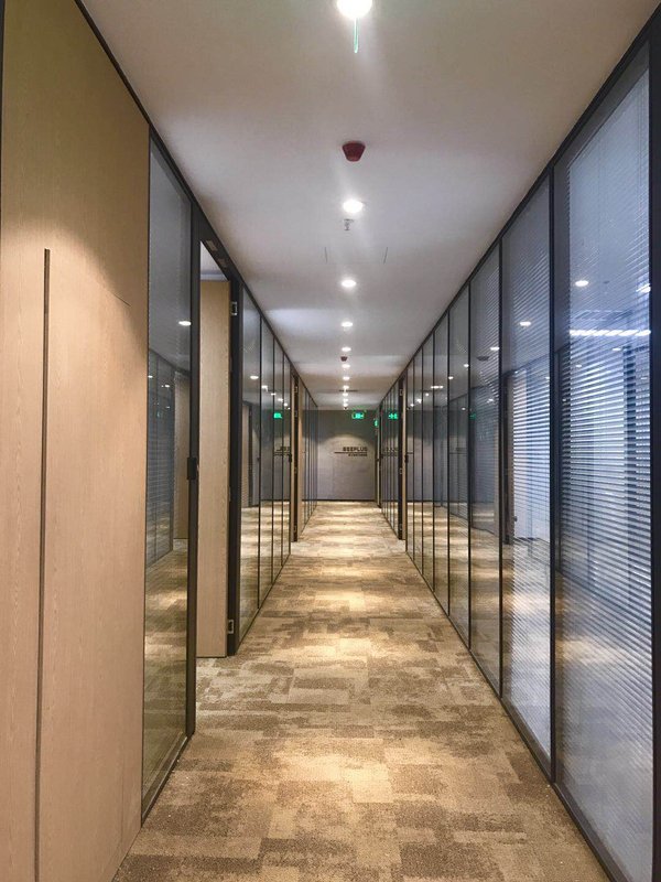 Bee+深圳财富大厦空间的Business Space商务楼层