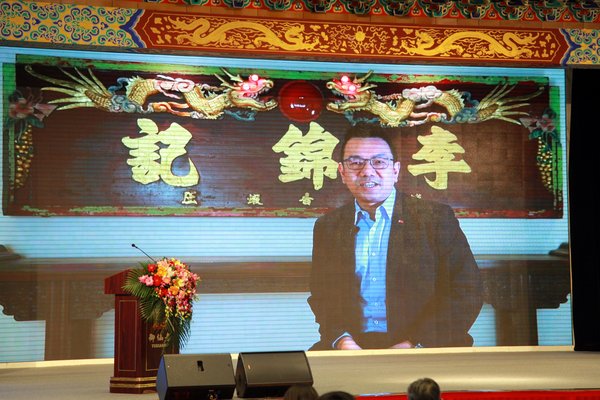 李锦记酱料集团企业事务执行副总裁孔君道在视频致辞时表示，李锦记将继续发扬中华优秀饮食文化