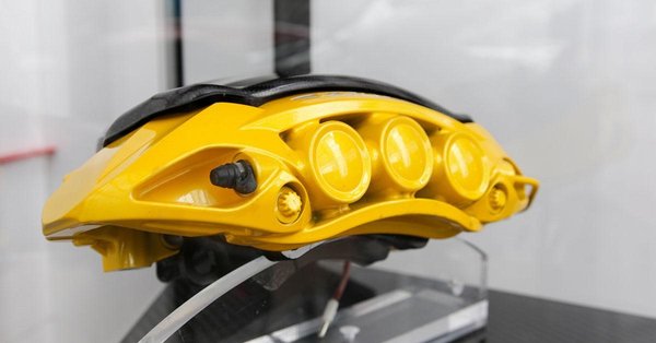 布雷博(Brembo)新款制动卡钳于纽约国际车展上展出