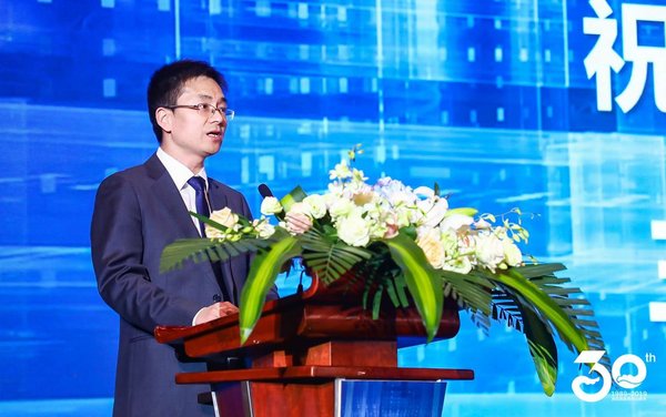 TUV莱茵大中华区电子电气产品服务副总经理王亚飞致辞
