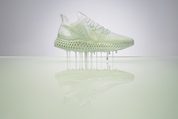 阿迪达斯推出新款ALPHAEDGE 4D 系列跑鞋