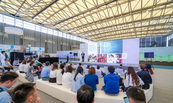 露得清 x 亚洲消费电子展（CES）定制化护肤方案分享会