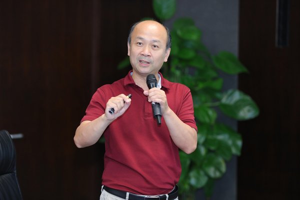 清华大学计算机科学与技术系副教授许斌