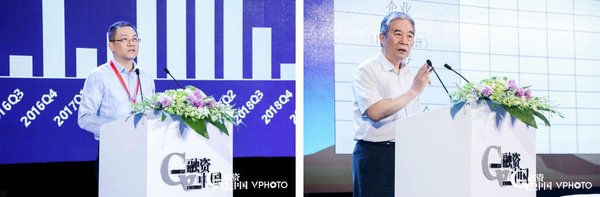 左朱闪：融中集团董事长、融资中国出品人 右刘燕华：科技部原副部长、国务院参事