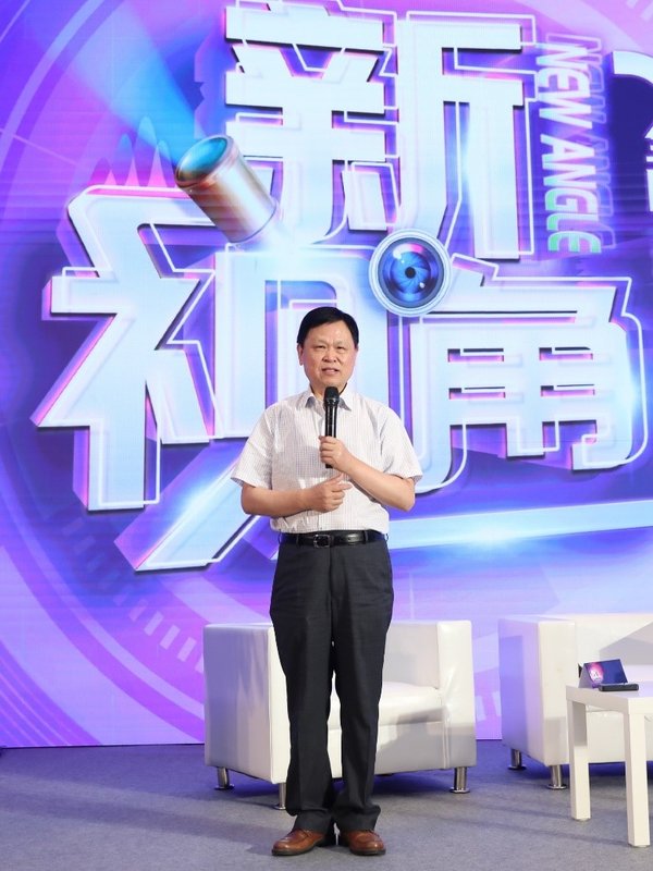 国家癌症中心、中国医学科学院肿瘤医院内科主任医师徐兵河教授致辞