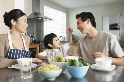 Famous Nutritionist Zheng Yulong Customizes the Healthy Diet with Olive Oils for Chinese Families Famous Nutritionist Zheng Yulong Customizes the Healthy Diet with Olive Oils for Chinese Families