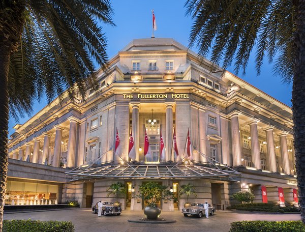 全球最大旅游平台之一猫途鹰(Tripadvisor)在第18届年度旅行者之选大奖(Travellers’ Choice Awards)评选,将「新加坡最佳酒店」首两席位分别颁予信和集团旗下的新加坡富丽敦海湾酒店(The Fullerton Bay Hotel Singapore)及新加坡富丽敦酒店(The Fullerton Hotel Singapore) 。 全球最大旅游平台之一猫途鹰(Tripadvisor)在第18届年度旅行者之选大奖(Travellers’ Choice Awards)评选,将「新加坡最佳酒店」首两席位分别颁予信和集团旗下的新加坡富丽敦海湾酒店(The Fullerton Bay Hotel Singapore)及新加坡富丽敦酒店(The Fullerton Hotel Singapore) 。