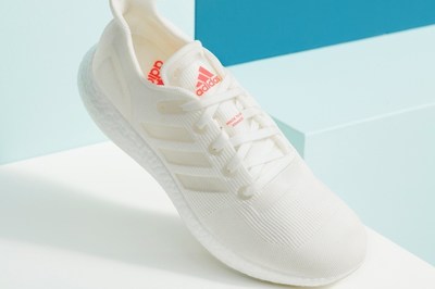 阿迪达斯发布可循环跑鞋第三代产品ULTRABOOST DNA LOOP