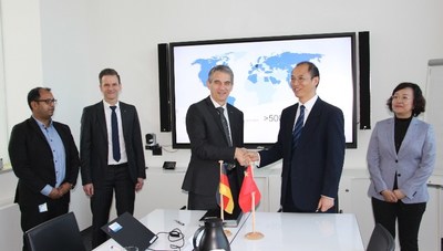 TUV莱茵与中国国家市场监督管理总局信息中心于2019年12月在TUV莱茵德国科隆总部签署合作备忘录