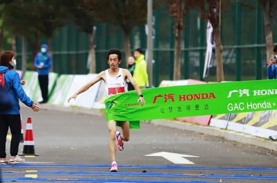 2020杭马冠军 粟国雄 李宁飞电2.0Elite