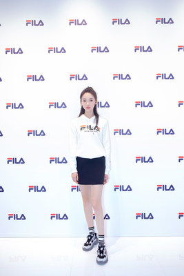 FILA运动代言人吴谨言身穿FILA POMPEI系列服饰