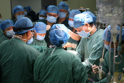 宜昌市第一人民医院超豪华多学科团队进行产时胎儿手术