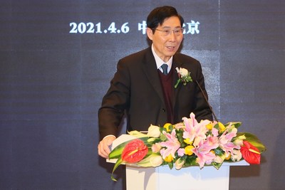 中国科学院院士、国家重大科技专项《重大新药创制》技术副总师陈凯先于会上发言