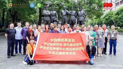 南昌八一起义纪念馆合影