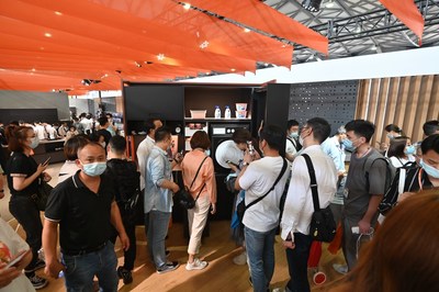 全新推出的百隆灵感家概念吸引了众多观众驻足