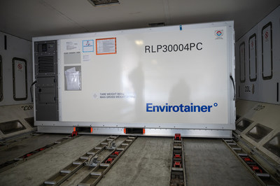 温瑞通创新Releye&reg; RLP温控集装箱，采用独特的气流技术，可在飞机货舱内实现最大的温度稳定性。