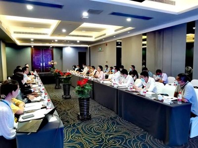 深圳市政协领导赴挂点服务企业格兰云天调研