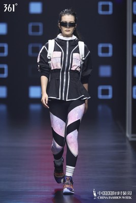 “东方-破晓”三六一度-IISE-LIUYONG SS22新品发布会现场图片