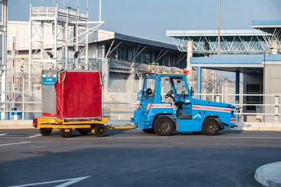 驭势科技无人物流车落地香港国际机场，成为全球首个在机场环境下运营的无人驾驶物流车项目